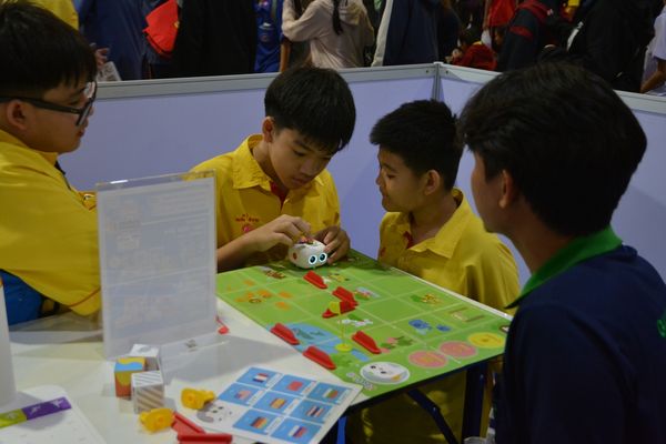 โรงเรียนปรีชานุศาสน์